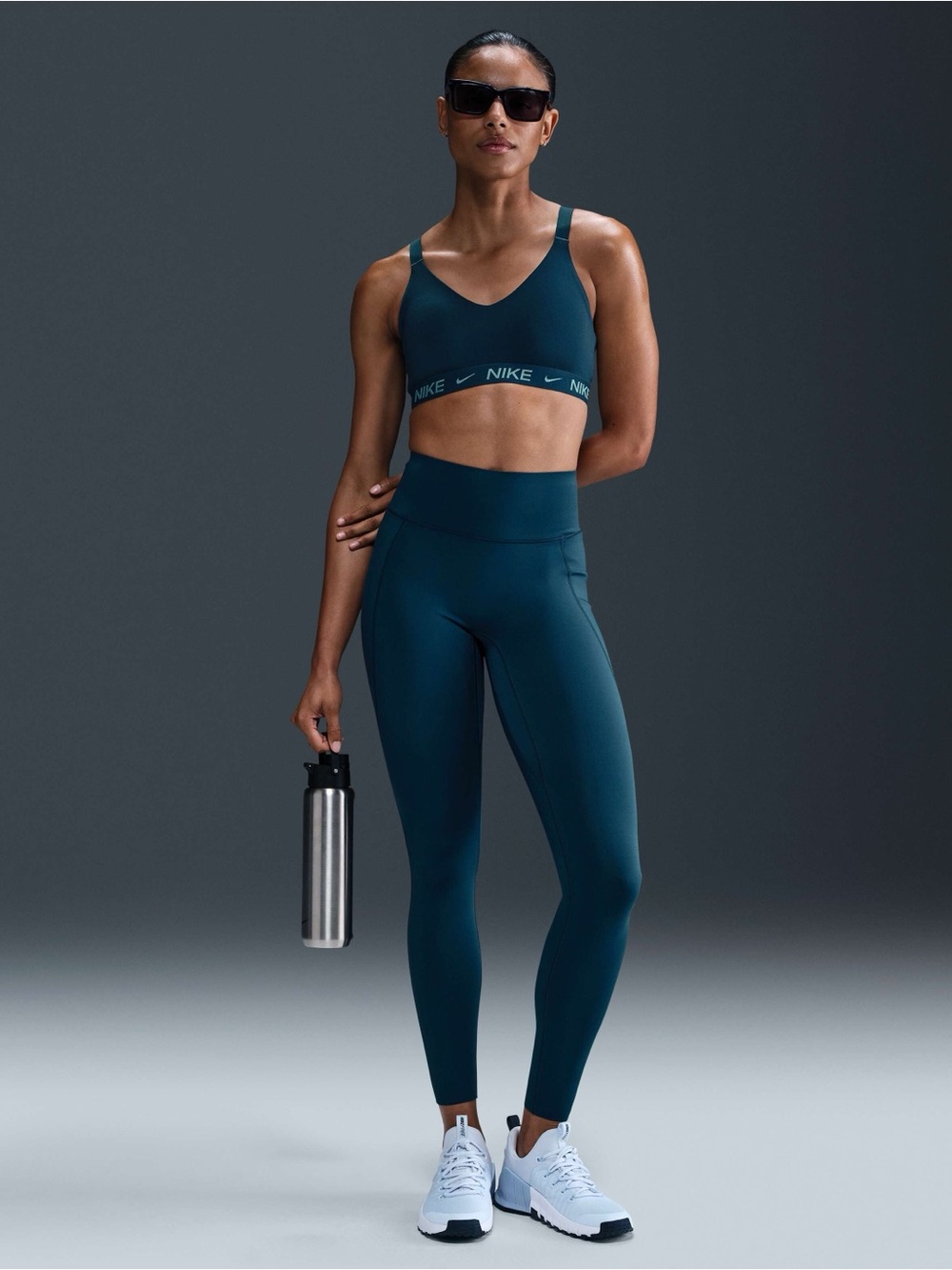 Nike Universa Teal Leggings Size Small